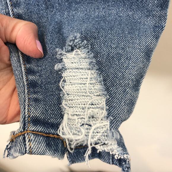 Celebrity Pink NWT Women's Skinny Mid-Rise The Rider Distressed Jeans Size 5/27 - Picture 3 of 13